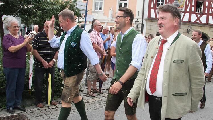 Impressionen vom Festzug der Fanclubs Foto: Sonny Adam