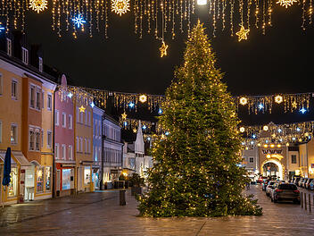 Fünf Festnahmen in Niederbayern: Anschlagsplan auf Weihnachtsmarkt vereitelt