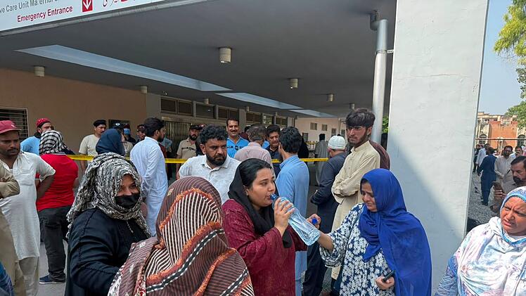 Feuer in Entbindungsstation in Pakistan