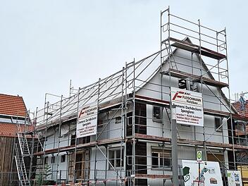 Der Markt Mitwitz wird die Revitalisierung des Anwesens "Kronacher Straße 3" nicht weiter verfolgen. Stattdessen will er nach dem Abbruch eine neue Nutzung für das Anwesen suchen. Foto: Markt Mitwitz
