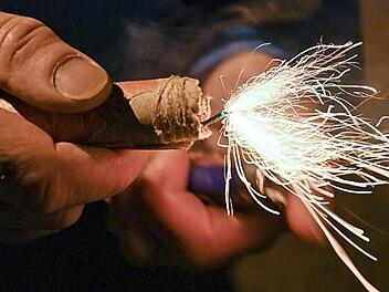 Kirchenlamitz: Unbekannter jagt Straßenschild in die Luft Kirchenlamitz: Unbekannter jagt Straßenschild in die Luft