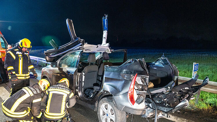 Vier Verletzt bei schwerem Unfall auf der A73