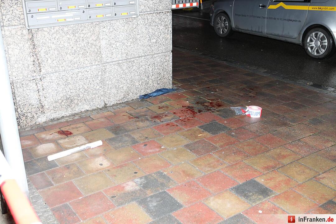 Versuchtes Tötungsdelikt in Ansbach – Opfer verletzt im Krankenhaus - Täter auf der Flucht