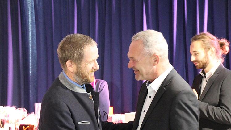 Empfang zum 60. Geburtstag von OB Frank Rebhan in Neustadt bei Coburg - hier der Jubilar mit dem stellvertretenden Landrat Rainer MatternOliver Schmidt