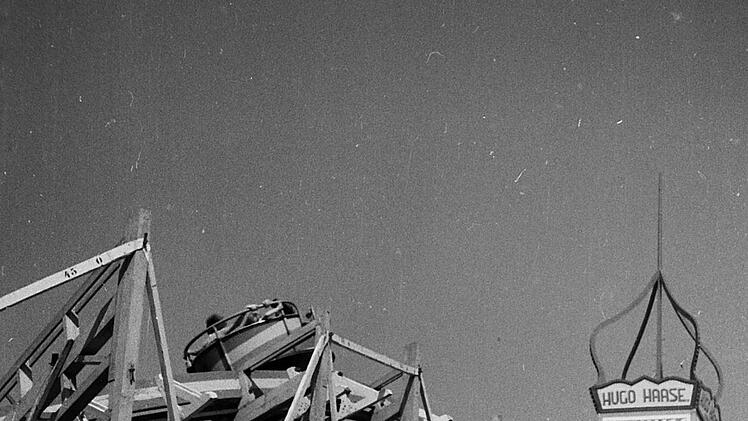 Achterbahnfahrt (1953). Foto: Stadtarchiv Kronach