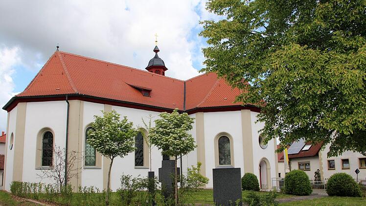 Außen schon länger renoviert, ist nun auch der Innenbereich der Kirche in Stappenbach fertiggestellt worden.
