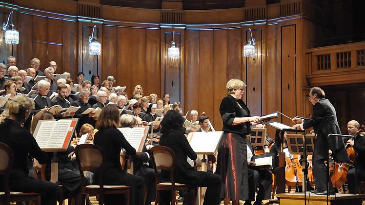 Konzert von Kantorei und Jugendchor sowie Meininger Hofkapelle mit Solisten im Regentenbau. Foto: Peter Klopf