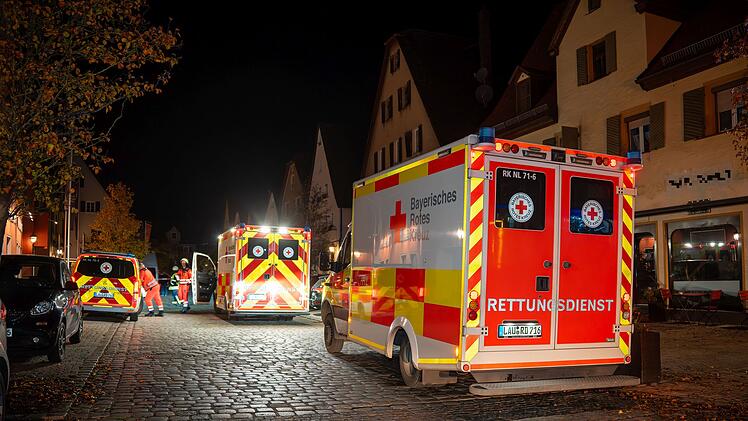 Tödliches Feuer in Hersbruck – Einsatzkräfte retten Bewohner vor den Flammen