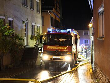 Zehn Menschen bei Küchen-Brand verletzt - darunter sechs Kinder Zehn Menschen bei Küchen-Brand verletzt - darunter sechs Kinder