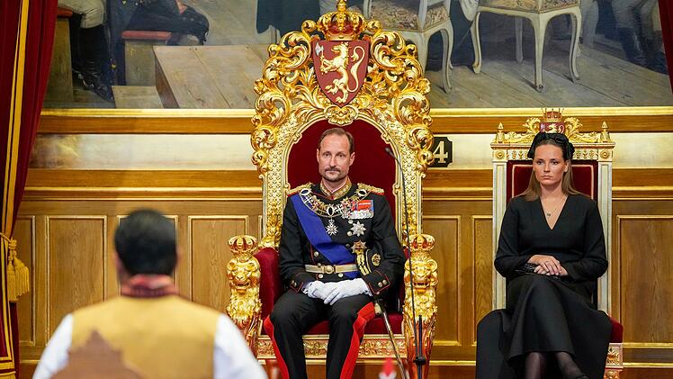 Norwegens K&ouml;nig Haakon und Kronprinzessin Ingrid Alexandra