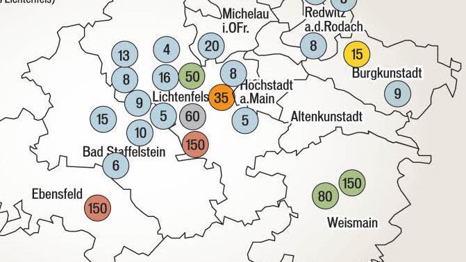 Die Karte zeigt die verfügbaren Plätze in Unterkünften für Asylbewerber im Landkreis Lichtenfels, darunter sind zwei Notunterkünfte mit je 150 Plätzen in den Turnhallen der Schule in Ebensfeld sowie der Berufsschule Lichtenfels. Grafik: Carolin Höfler / Quelle: Landkreis Lichtenfels
