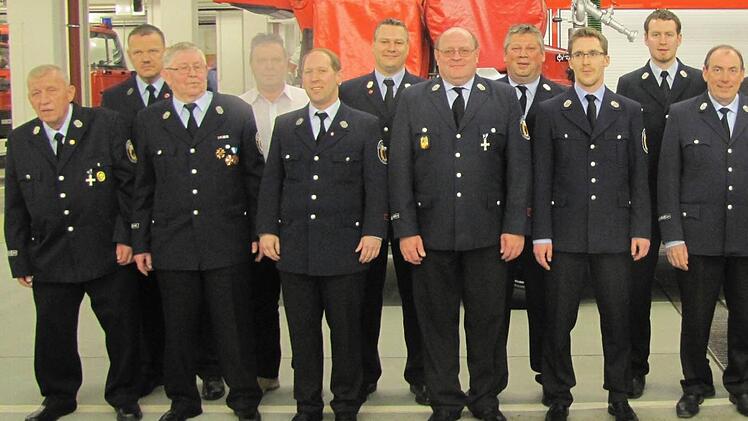Die Freiwillige Feuerwehr Coburg ehrte Mitglieder für ihre Treue und andere Verdienste.  Foto: Martin Koch