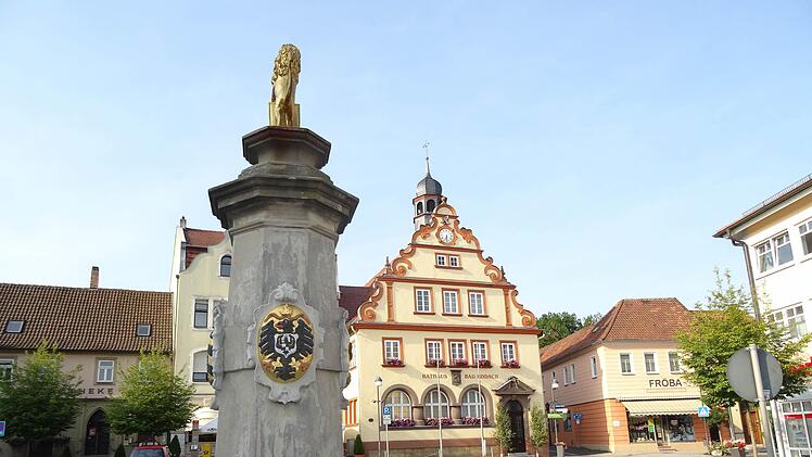 Bad Rodach, Rathaus, Markt, Brunnen Symbolbild: Jochen Berger
