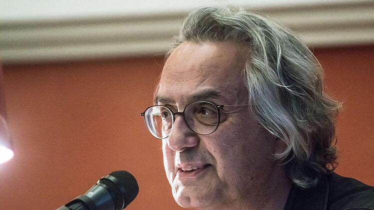 Bestseller-Autor Friedrich Ani gestaltete den Abschluss des Literatur-Festivals "Coburg liest".Foto: Jochen Berger