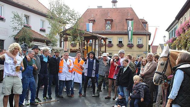Von Schw&auml;nen, H&auml;hnen und dem Jauchefass