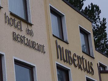 Das Hotel Hubertus in Oberlangenstadt könnte zur Unterkunft für Flüchtlinge werden. Verhandlungen über einen Mietvertrag wurden bereits aufgenommen. Foto: Marco Meißner