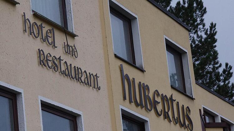 Das Hotel Hubertus in Oberlangenstadt könnte zur Unterkunft für Flüchtlinge werden. Verhandlungen über einen Mietvertrag wurden bereits aufgenommen. Foto: Marco Meißner