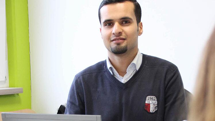 Mohamed Alkasem lebt seit etwas mehr als einem Jahr in einer Flüchtlingsunterkunft in Reiterswiesen. Foto: Benedikt Borst