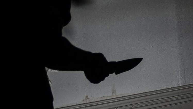 Mit einem Messer soll eine 39-J&auml;hrige in Unterfranken ihren Mann schwer verletzt haben. Auch der 16-j&auml;hrige Sohn wurde verletzt.  Symbolbild: pixabay