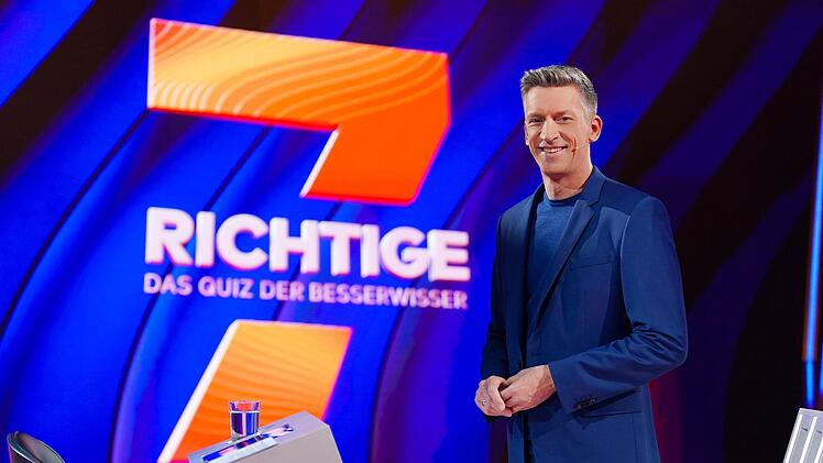 Steffen Hallaschka forderte sieben Besserwisser in seiner Quizshow heraus.