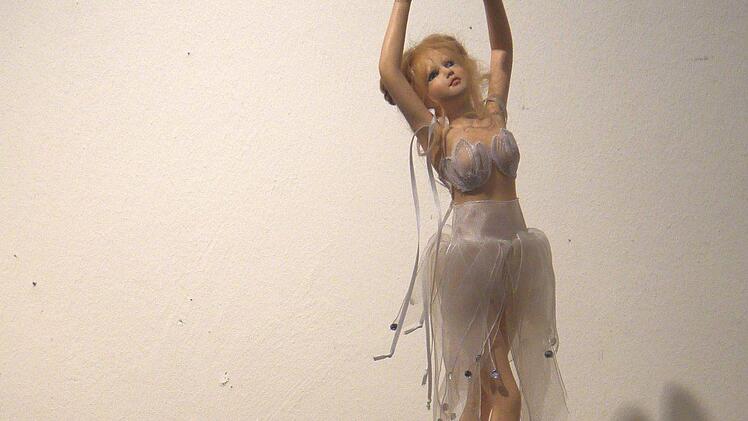 Natürlich gehört auch zeitgenössische Puppenkunst zu den "30 Besten", die im Neustadter Museum der deutschen Spielzeugindustrie zu sehen sind".