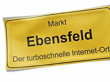 Dieses Teil eines Werbeplakates der Telekom soll Ende des Jahres in die Tat umgesetzt werden. Dann können die Bewohner aller Ortsteile von Ebensfeld mit bis zu 50 Megabyte pro Sekunde im Internet surfen. Fotos: Thomas Heuchling