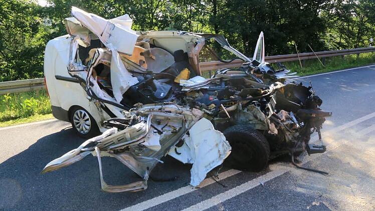 Unfall auf der B505 zwischen Hirschaid und Pettstadt Foto: News5/Merzbach