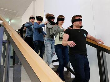 Spiele auf kleinstem Raum, aber auch Aufsichtspflicht und "Mobile Gaming" waren Themen beim "Kr&auml;sch-Kurs" . Foto: Katharina Balfer