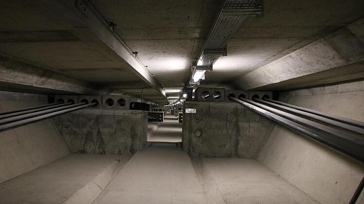 Im Innern der Brücke sorgen armdicke Spannglieder für Stabilität. Foto: Ralf Ruppert