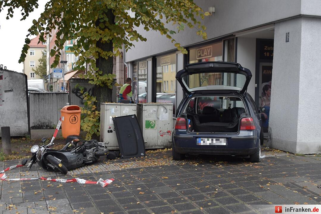 Nürnberg-Südstadt: Pkw rammt Straßenbahn