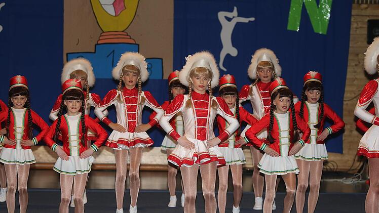 Gemeinsamer Auftritt Jugend- und Juniorengarde