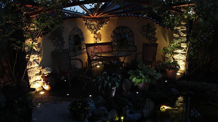 Der beleuchtete Garten der Familie Eichner aus Harsdorf. Foto: Jürgen Gärtner