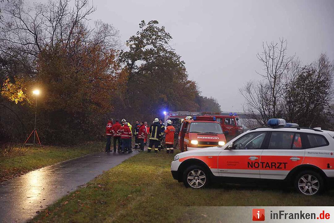 Pkw rollt bei Theres in Main: 23-Jährige stirbt