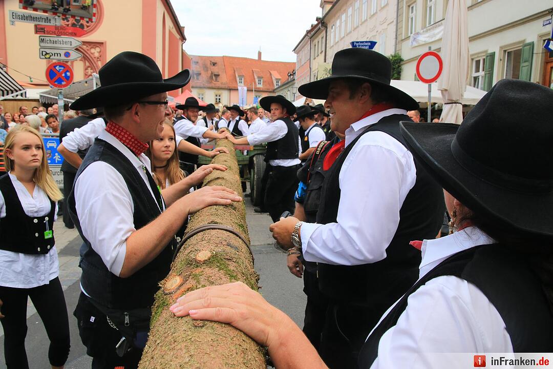 Sandkerwa 2015 - Kerwasbaum-Aufstellen