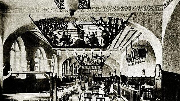 Blick in die 1904 neugestaltete Gastst&auml;tte mit moderner Gasbeleuchtung  Repro: Christian Fiedler