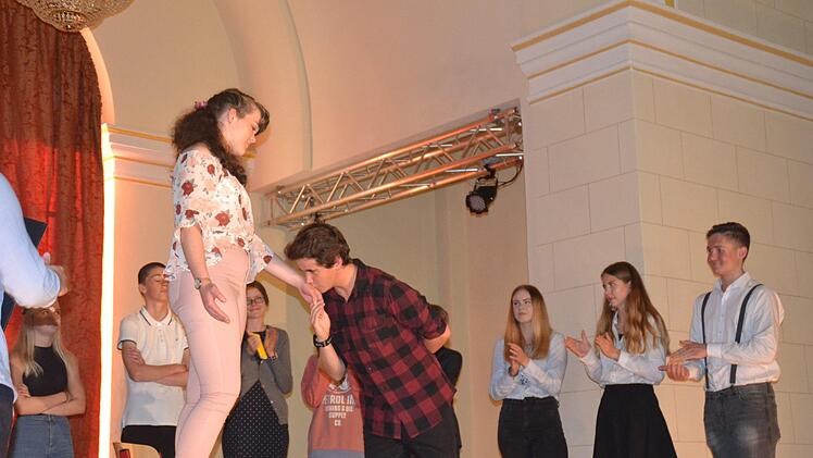 Ein Handkuss f&uuml;r Julia. Foto: Leonie Schneider