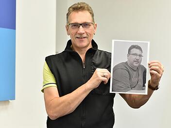 Vorher - nachher: Zwischen Roland Denner heute und Roland Denner früher (kleines Foto) liegen über 40 Kilo. Heute lebt der 51-Jährige gesünder und sportlicher denn je. Uni-Klinikum Erlangen