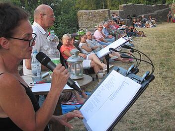 Stimmungsvolle Nacht der Poesie auf der Trimburg. Foto: Winfried Ehling