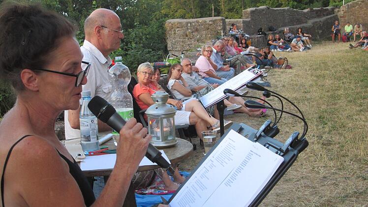 Stimmungsvolle Nacht der Poesie auf der Trimburg. Foto: Winfried Ehling