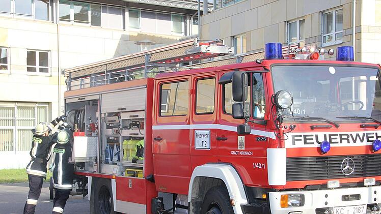 Die Feuerwehr Kronach war mit 40 Personen im Einsatz. Foto: Andreas Schmitt