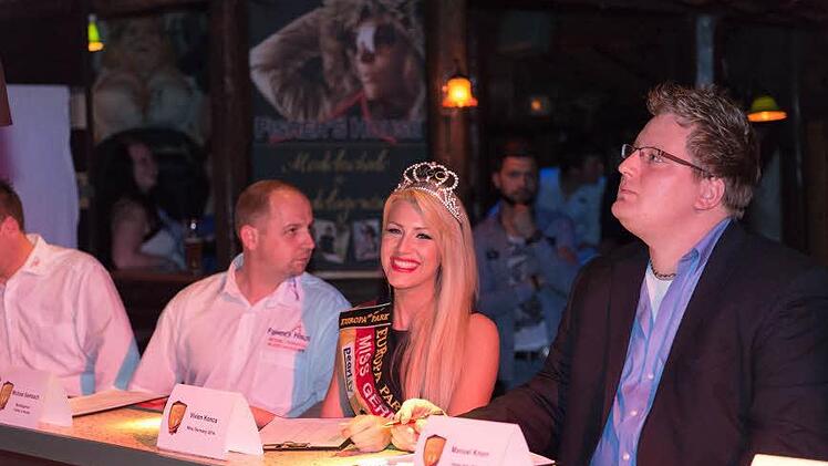 In der Jury saß auch die erst im Februar gewählte "Miss Germany", Vivien Konca. Foto: ART-Obscure Fürth/Andreas Weitzel