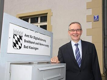 Seit 1997 ist Vermessungsdirektor Konrad Unsleber Chef des Bad Kissinger Vermessungsamtes. Seitdem hat sich viel getan... Foto: Ralf Ruppert