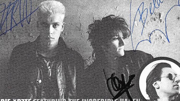 Als die Ärzte noch ganz jung waren, gehörte drei Jahre lang auch Hagen Liebing als Bassist zu ihnen.  Repro: Rolf Krebs