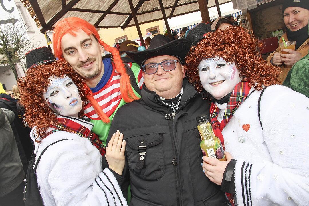 Großer Faschingsumzug  zum Stadtsteinacher Marktplatz