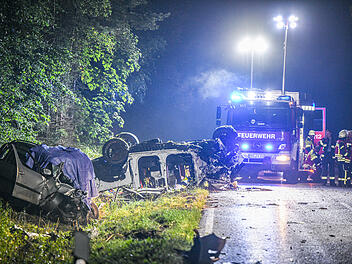 Zwei Tote bei Frontalzusammensto&szlig; bei Dinkelsb&uuml;hl