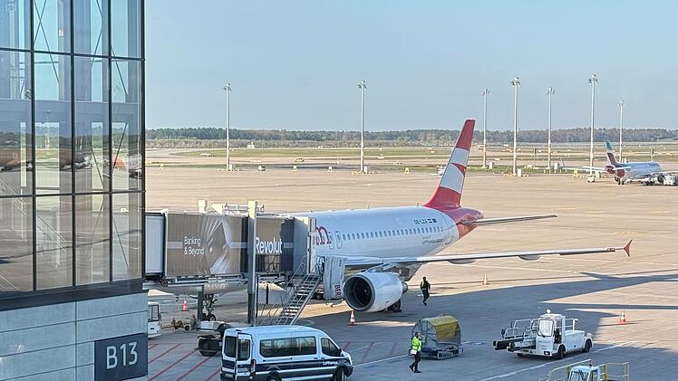 Abschiebeh&auml;ftling randaliert in Flugzeug am BER