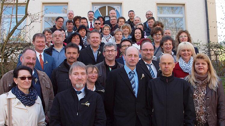 40 Jahre liegt die erste Kommunion dieser Frauen und Männer zurück.