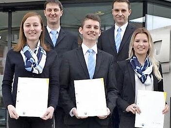 Auf dem Foto (von links) Rebecca Zoll, Stefan Heurung, Betriebsratsvorsitzender, Tobias Trautwein, Michael Reif, Mitglied des Vorstandes und Carolina Bittorf.  Foto: privat