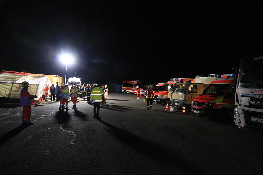 Rödental: Großbrand in Recycling-Betrieb