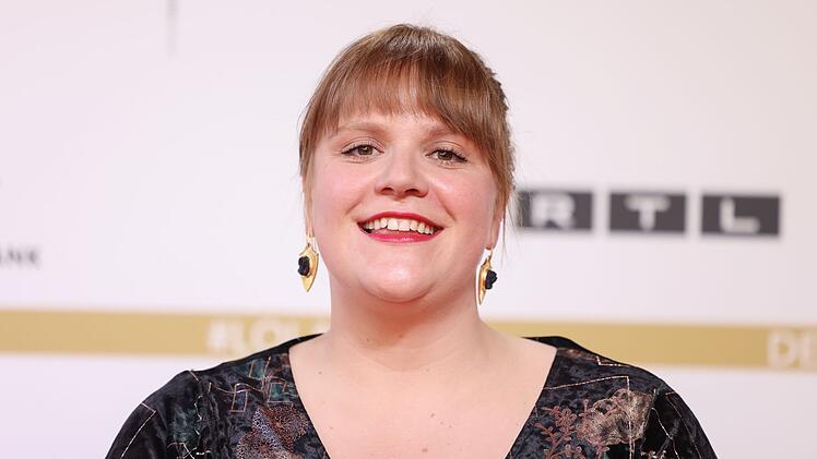 Stefanie Reinsperger ist in Kürze im ZDF-Film "Liebesbrief an Jenny" zu sehen.